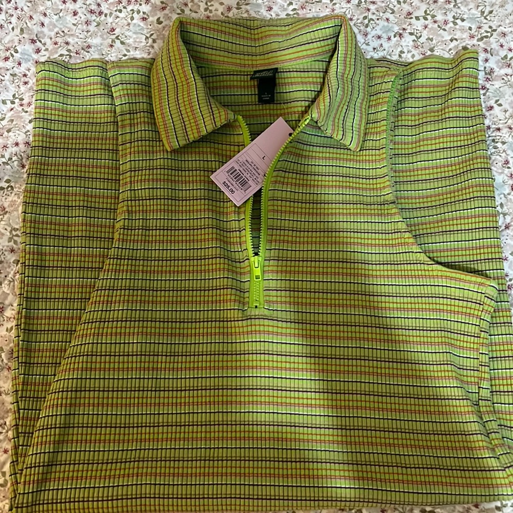 Never worn size Large